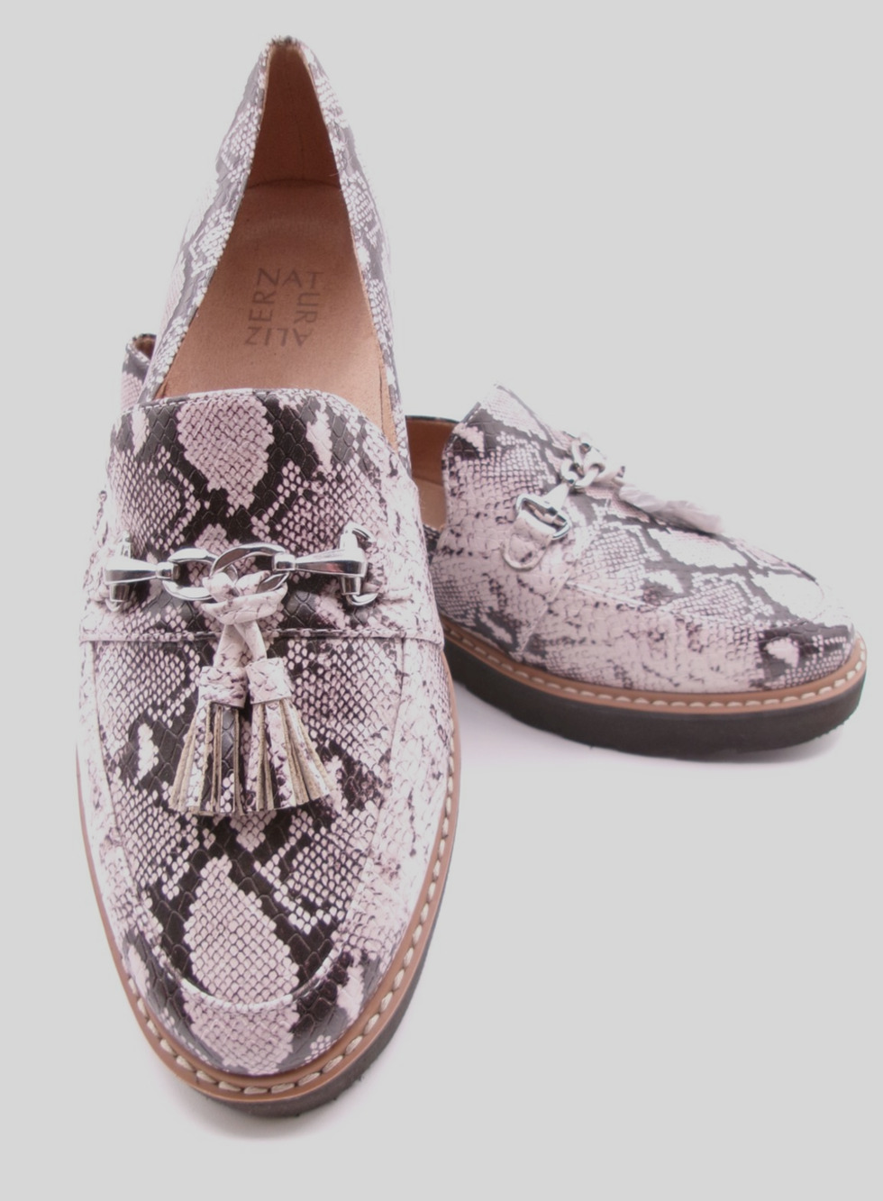 Naturalizer NWOB Women’s Estelle Snake Print Loafer With Tussles Sz 9 Wide